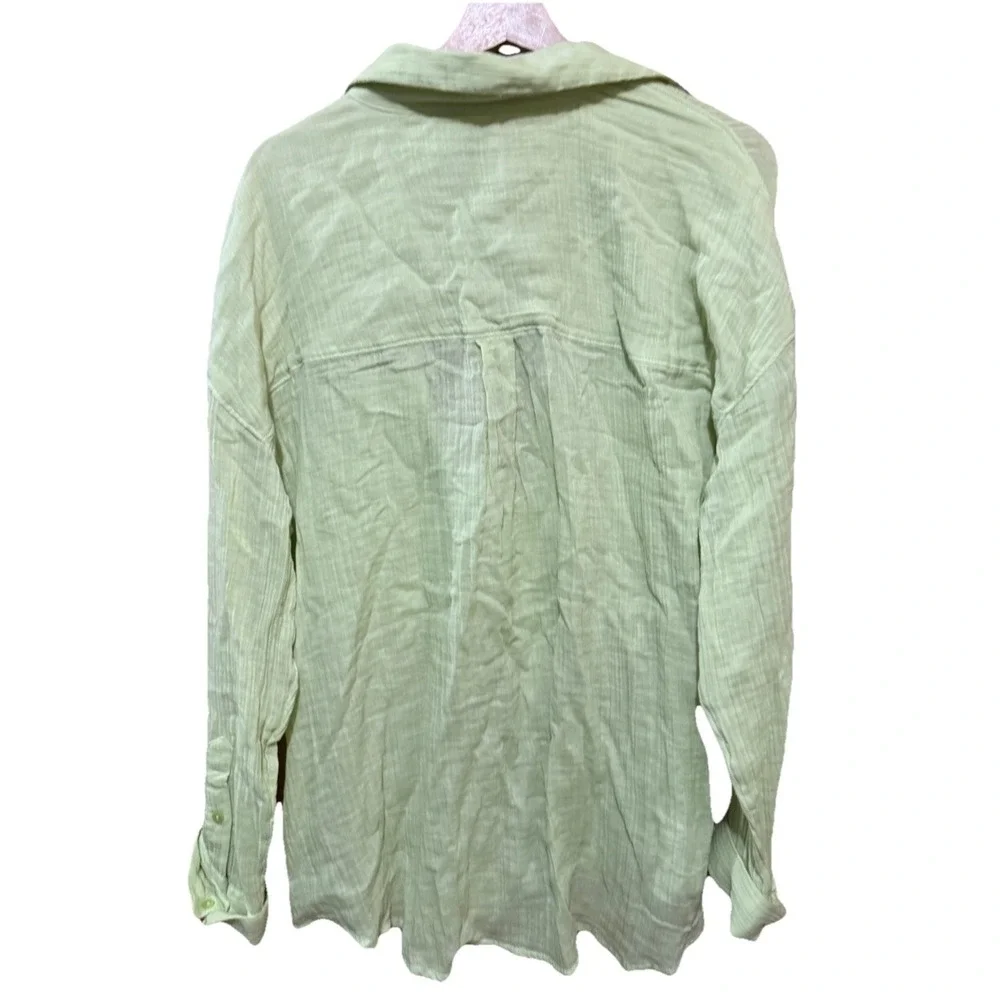 Abercrombie & Fitch Oversized Crinkled Button Up Blouse Large Green EUC - Picture 2 of 5